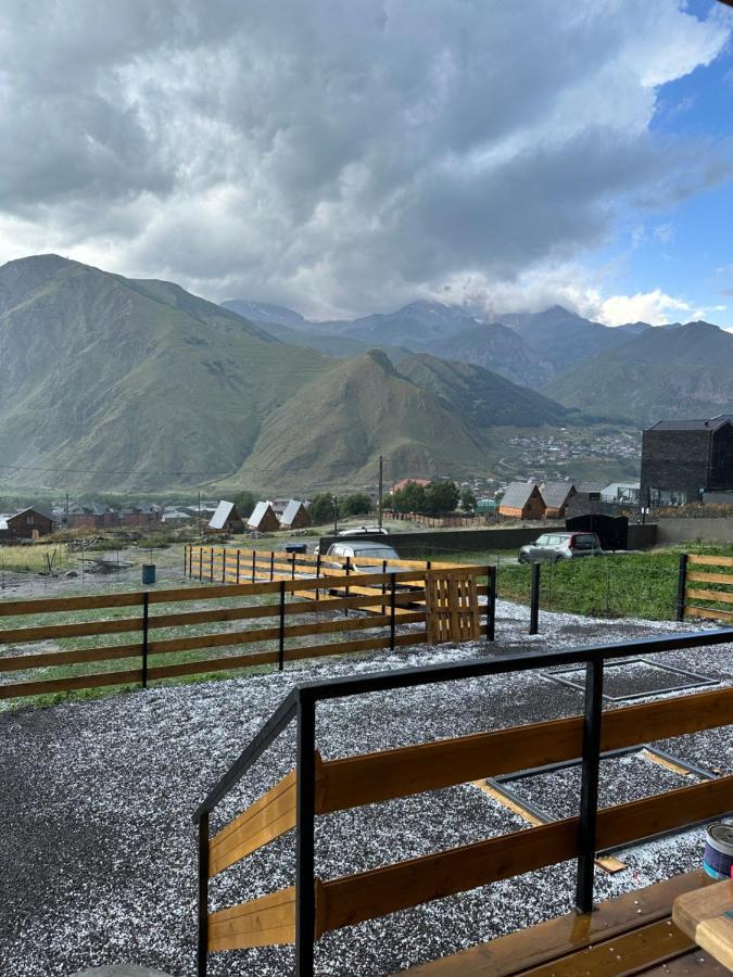 Lonely Mountain Villa Kazbegi Eksteriør billede