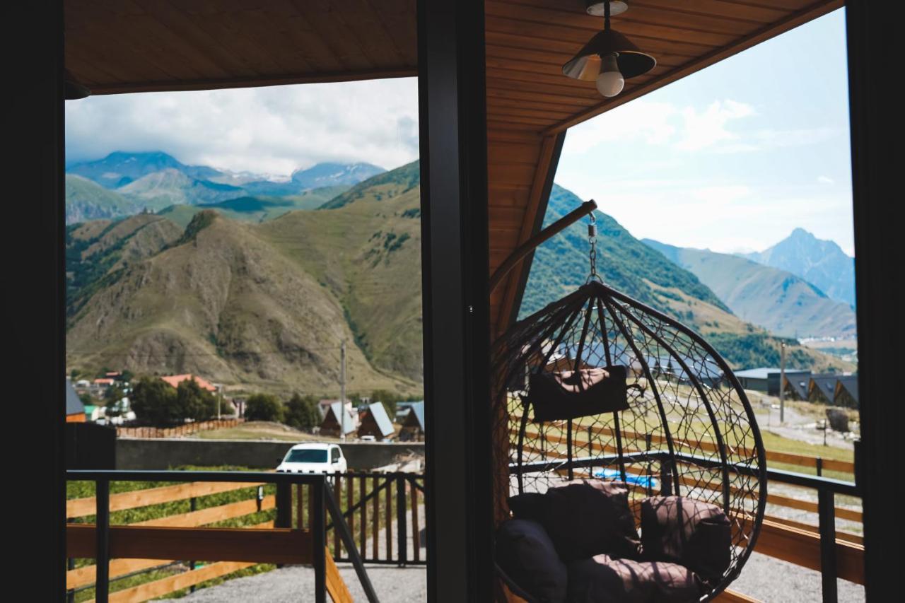 Lonely Mountain Villa Kazbegi Eksteriør billede