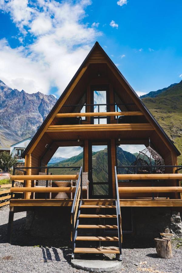 Lonely Mountain Villa Kazbegi Eksteriør billede