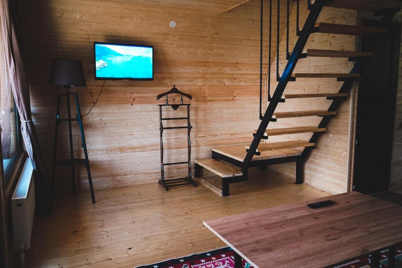 Lonely Mountain Villa Kazbegi Eksteriør billede