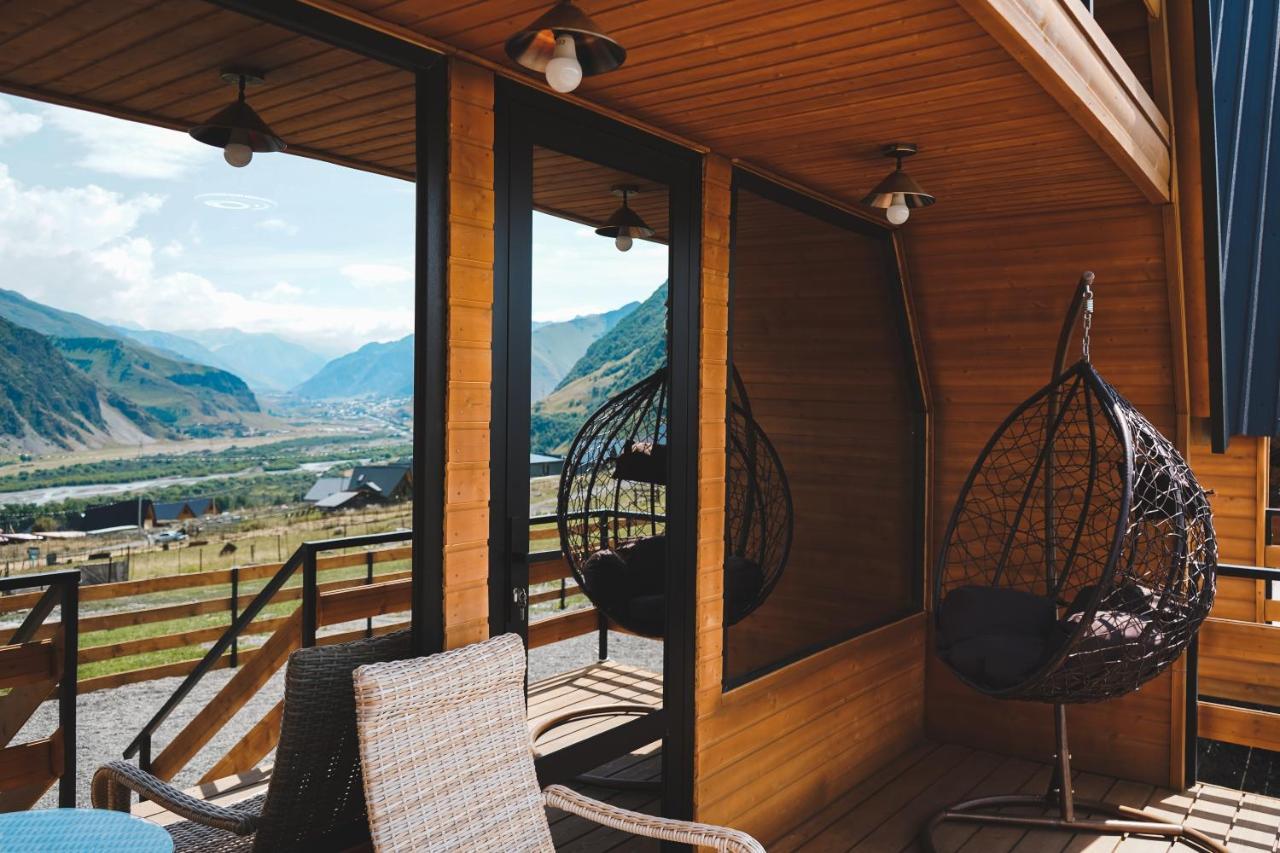 Lonely Mountain Villa Kazbegi Eksteriør billede