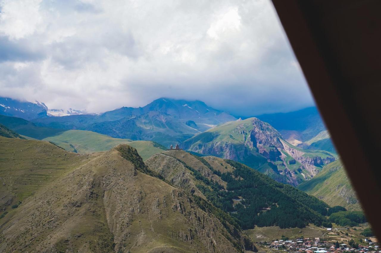Lonely Mountain Villa Kazbegi Eksteriør billede